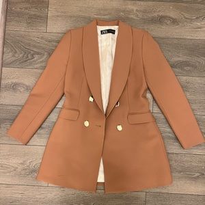 Camel blazer with shoulder pads